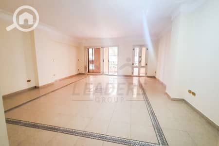3 Bedroom Flat for Rent in Stanley, Alexandria - 1. jpg
