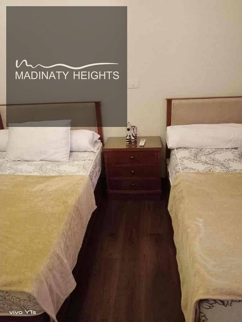 9 83d8a6e9-79ae-40f6-ba3f-bed61e2ac92c. jpg