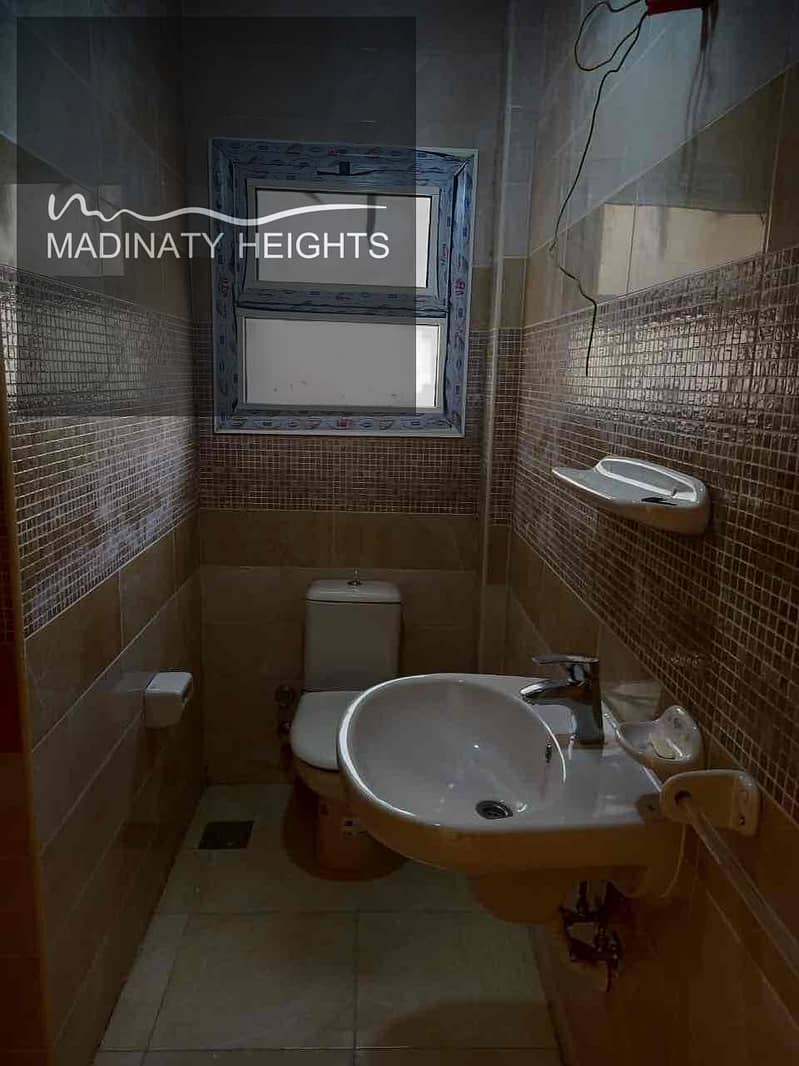 10 a5317bba-12bb-4c35-bc01-fb27b1bb8f0e. jpg