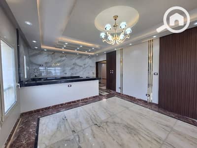 Office for Rent in Raml Station, Alexandria - مقر ادارى للايجار 350م محطة الرمل سوبر لوكس موقع مميز جداا وحيوى