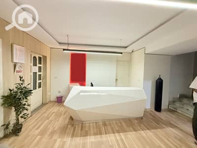 Office for Rent in Maadi, Cairo - مكتب للايجار لكبرى الشركات في سرايات المعادي 400 متر