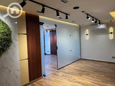 Office for Rent in Zahraa Al Maadi, Cairo - مكتب للايجار لكبرى الشركات في زهراء المعادي مساحة 160 متر
