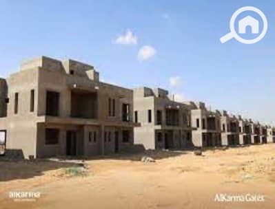 3 Bedroom Flat for Sale in Sheikh Zayed, Giza - images (4). jpg