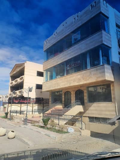 Retail for Rent in New Cairo, Cairo - تجاري / اداري بالتجمع