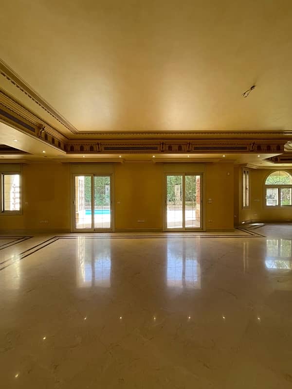 Villa Maxim Country Club for sal