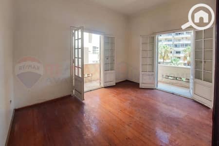 4 Bedroom Flat for Rent in Zezenia, Alexandria - 1. jpg