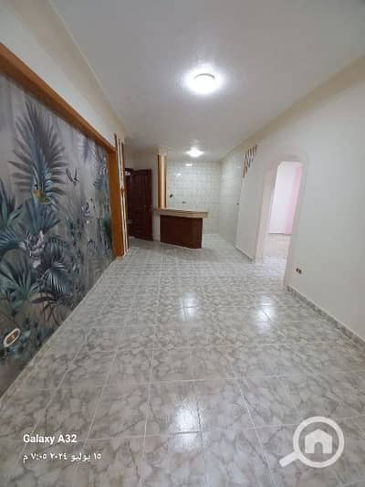 2 Bedroom Flat for Sale in Nakheel, Alexandria - شقه للبيع في كيلو 21شاطئ النخيل في قلب الأسواق التجارية موقع سكني
