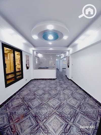 2 Bedroom Apartment for Sale in Nakheel, Alexandria - شقه للبيع في شاطئ النخيل بجوار فتح الله خطوات قليله من الشارع الرئيسي