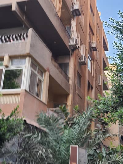 Residential Land for Sale in Heliopolis, Cairo - عمارة 750 مترمربع للبيع في النزهة، مصر الجديدة