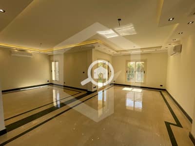 3 Bedroom Villa for Sale in Sheikh Zayed, Giza - Royal City 1. jpg