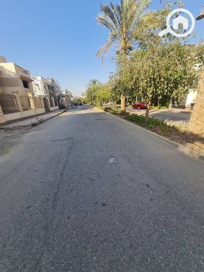 فیلا 4 غرف نوم للبيع في الشيخ زايد، الجيزة - فيلا ٥٥٠ متر للبيع في كمبوند رويال سيتي الشيخ زايد