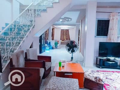 5 Bedroom Duplex for Sale in Obour City, Cairo - الحى الثالث دوبليكس تشطيب سوبر لوكس فى ارقى احياء العبور