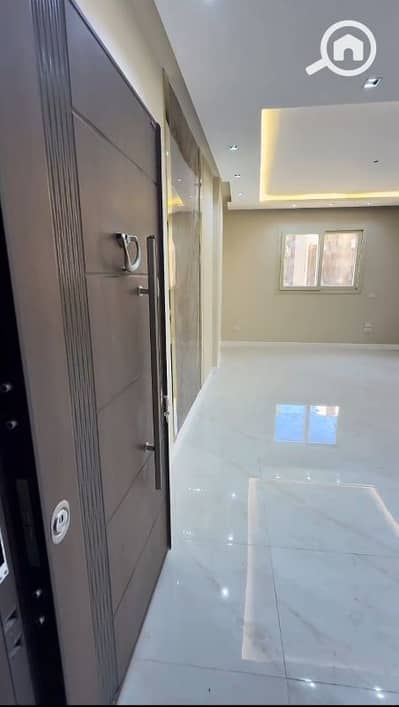 شقة 3 غرف نوم للبيع في القاهرة الجديدة، القاهرة - بجوار ميدان سوديك شقه لقطه( التجمع الخامس)