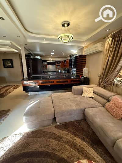 3 Bedroom Flat for Sale in New Cairo, Cairo - عيش الرفاهيه شقتك جاهزه للاستلام