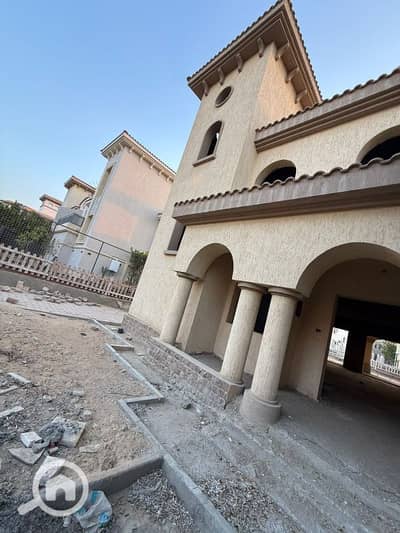 3 Bedroom Twin House for Sale in New Cairo, Cairo - أميز فيلا توين هاوس بدون تشطيب للبيع في الرحاب