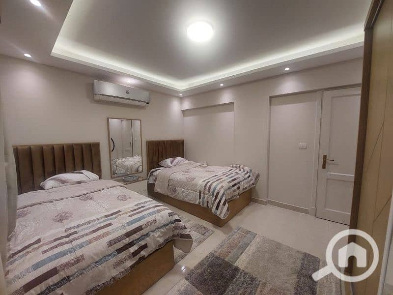 شقة 99 متر إيجار مفروش فرش فندقي بالسابعه الجديده