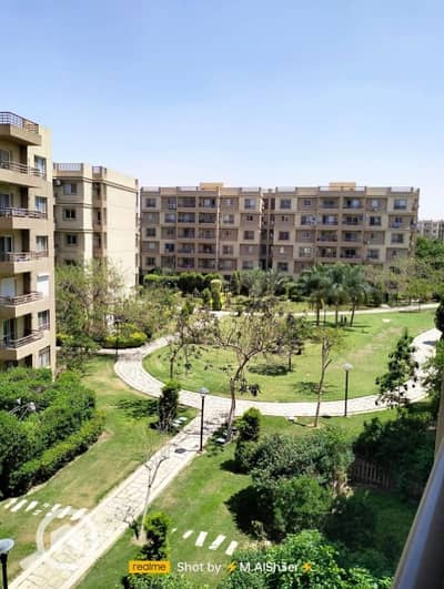 3 Bedroom Apartment for Sale in Madinaty, Cairo - شقة 132 م للبيع فى مدينتى موقع مميز بجوار الخدمات
