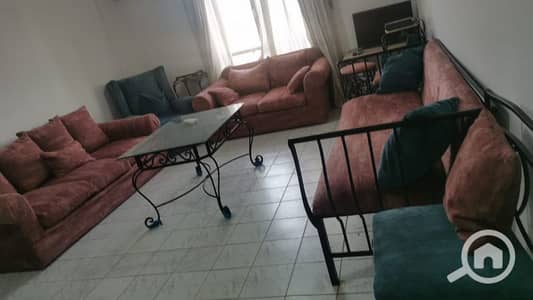 2 Bedroom Flat for Rent in New Cairo, Cairo - بالرحاب شقه مفروشه غرفتين بسعر الفاضي بجوار السوق للايجار
