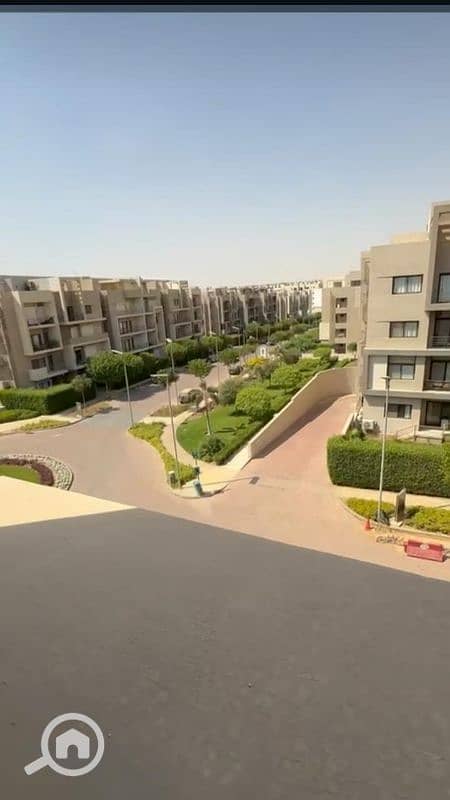 بنتهاوس للايجار بالمطبخ والتكيفات فى المراسم
