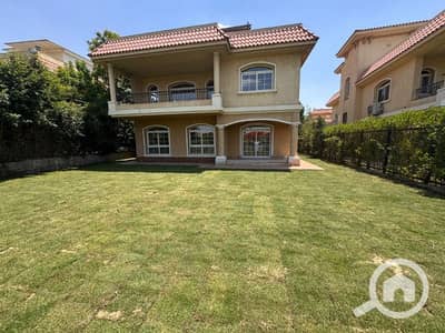 5 Bedroom Villa for Sale in Madinaty, Cairo - فرصتك لامتلاك فيلا مميزة جدًا في مدينتي على وايد جاردن