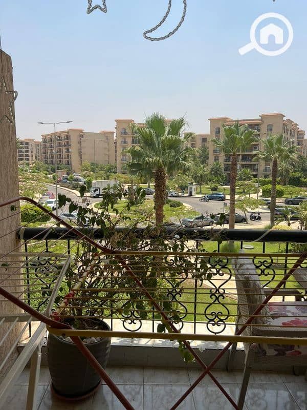 أمتلك شقة 162 م فيو ميدان ووايد جاردن