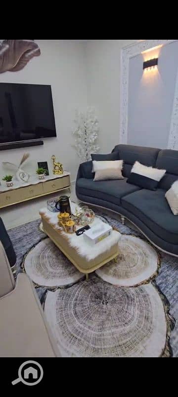 مفروش ميامى فاخر 2غرفة وريسبشن قرب بحر
