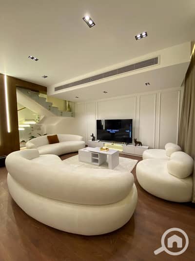 3 Bedroom Villa for Rent in Madinaty, Cairo - أميز فيلا في مدينتي للايجار مفروش سمارت سيستم Ultra modern