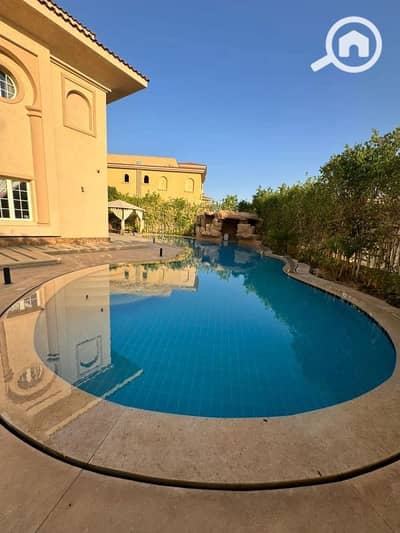 4 Bedroom Villa for Sale in Madinaty, Cairo - للبيع بمدينتي فيلا مستقله نموذج B بتشطيب خاص وفيو وايد جاردن ممتاز