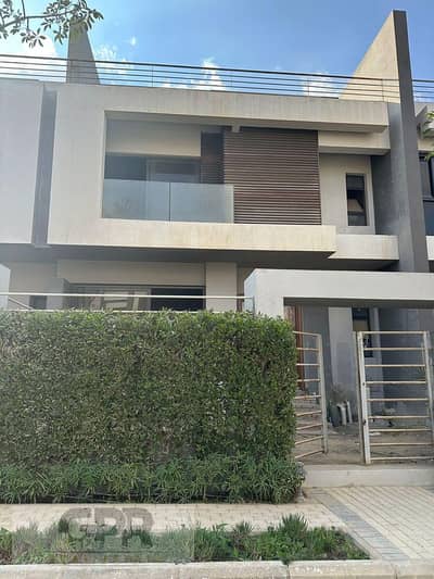 3 Bedroom Villa for Sale in New Cairo, Cairo - cdf69916-e239-40a4-9390-45aa3ce3ec9d. jpg
