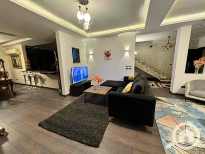 دوبلكس 3 غرف نوم للايجار في الشيخ زايد، الجيزة - 168c7af3-c791-4dc2-8e95-e191ac323003. jpg
