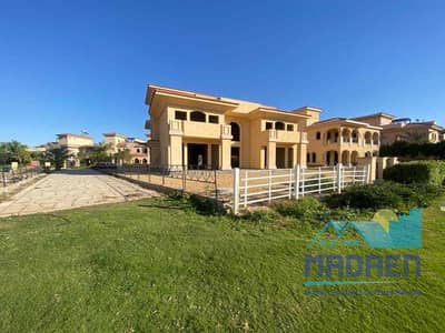 4 Bedroom Villa for Sale in Madinaty, Cairo - c8c82b52-99c6-4155-a66f-68b406b32ec5. jpg