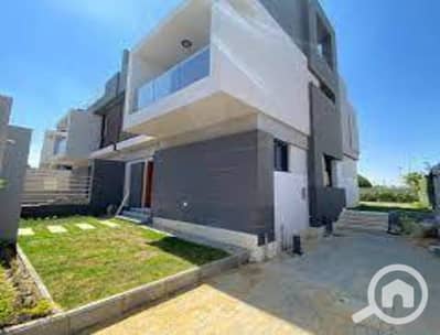 3 Bedroom Villa for Sale in Sheikh Zayed, Giza - download (5). jpg