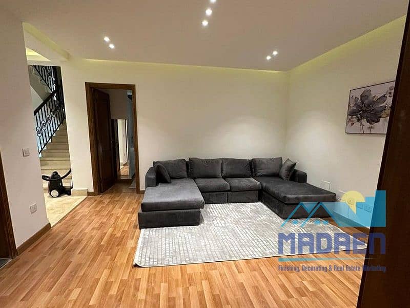 4 2f9bed73-3cae-4cd6-8b24-8295c7ad183f. jpg