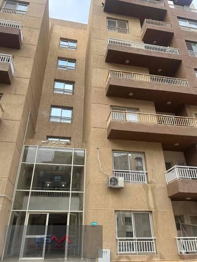 شقة 3 غرف نوم للبيع في مدينة الشروق، القاهرة - 17f50ee2-574d-432f-8091-b0554b0f6445. jpg