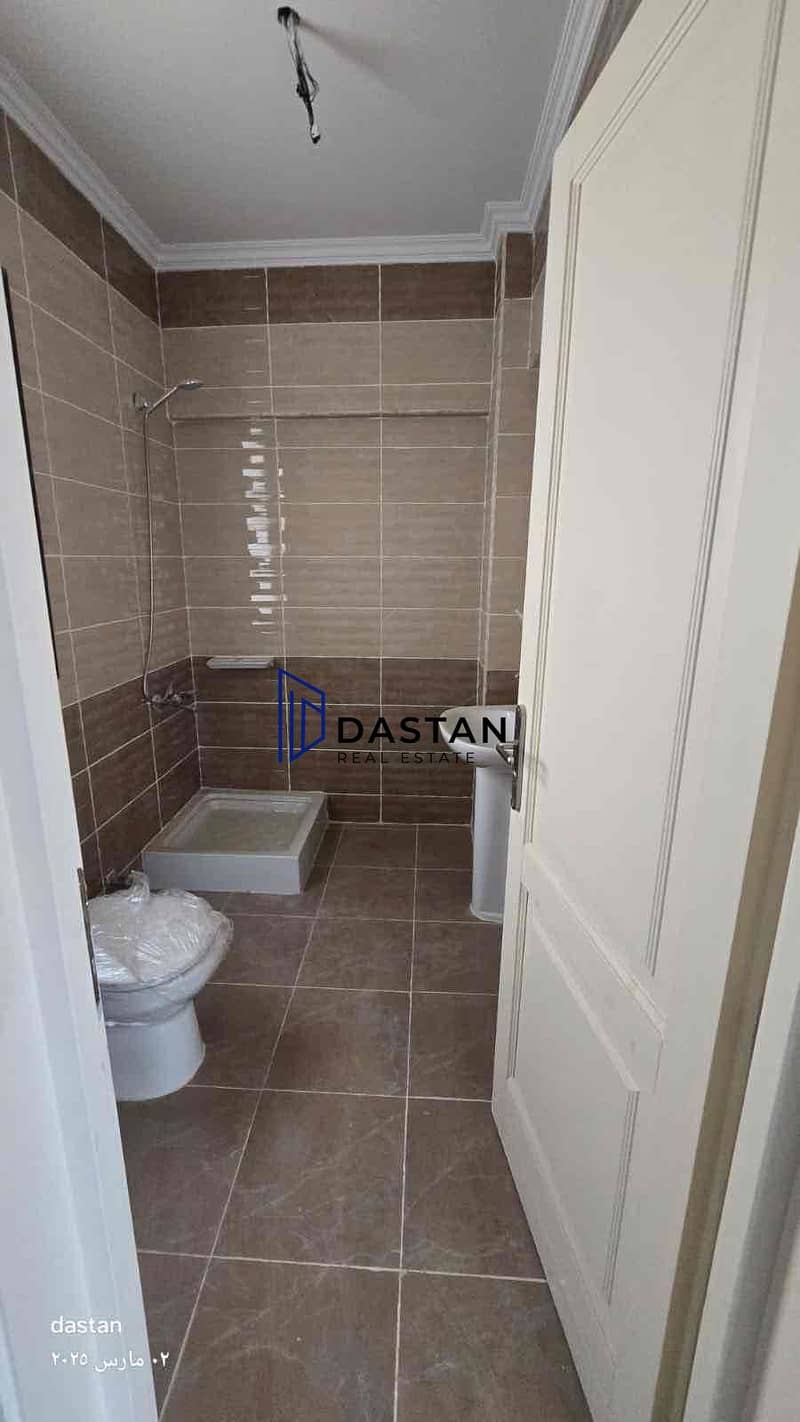 11 abaf4aed-04fa-451d-a1de-99e5f3b95fff. jpg