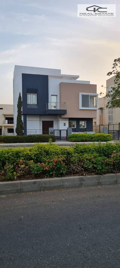 5 Bedroom Villa for Sale in New Cairo, Cairo - IMG-20250813-WA0016. jpg