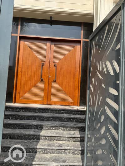 10 Bedroom Villa for Sale in 6th of October, Giza - IMG-20250813-WA0104. jpg