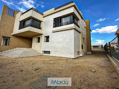 فیلا 6 غرف نوم للبيع في الشيخ زايد، الجيزة - fe1a3ab6-b57c-466b-abd5-949d8db8782a. jpg