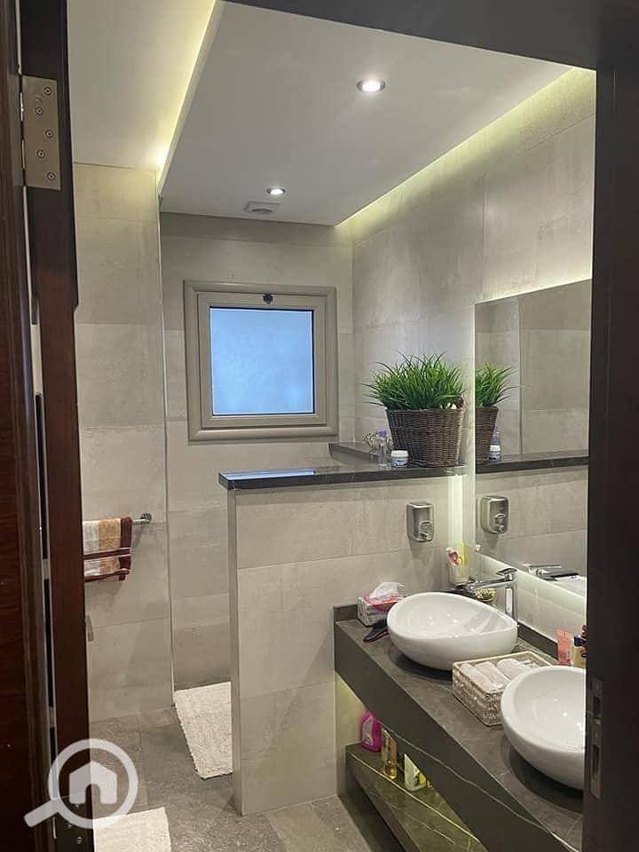 4 465695323_528523353417431_1226826210868668300_n. jpg