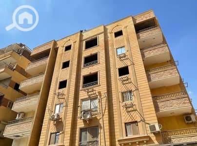 3 Bedroom Flat for Sale in Hadayek al-Ahram, Giza - شقة 147 م في البوابة الثانية القديمة حدائق الاهرام