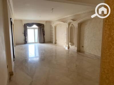 3 Bedroom Flat for Sale in Zahraa Al Maadi, Cairo - شقة 160 م في كمبوند جراند سيتي زهراء المعادي بالقرب كارفور