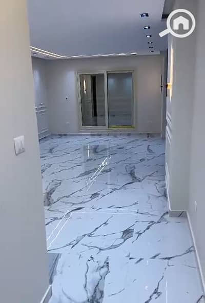 3 Bedroom Flat for Sale in Maadi, Cairo - شقة 175 م في شارع 105 المعادي القديمة خلف مستشفي القوات المسلحة