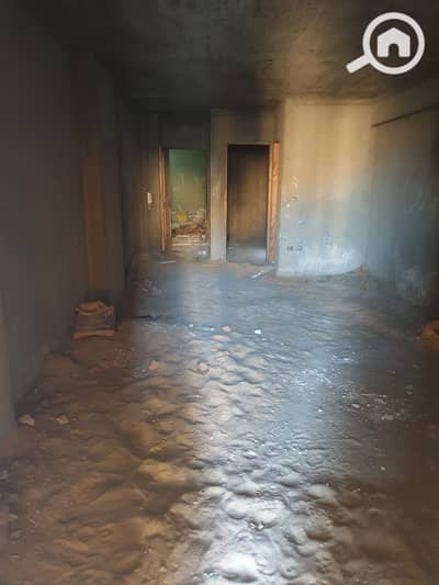 3 Bedroom Flat for Sale in Zahraa Al Maadi, Cairo - شقة 165 م في المجاورة العاشرة المعراج العلوي زهراء المعادي
