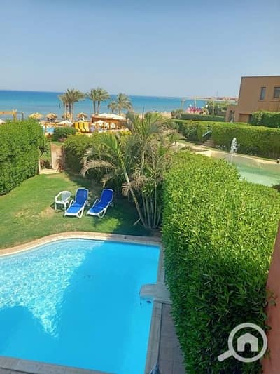 3 Bedroom Villa for Rent in Ain Sukhna, Suez - فيلا للايجارفي العين سخنه بريفت بول صف اوال بحر