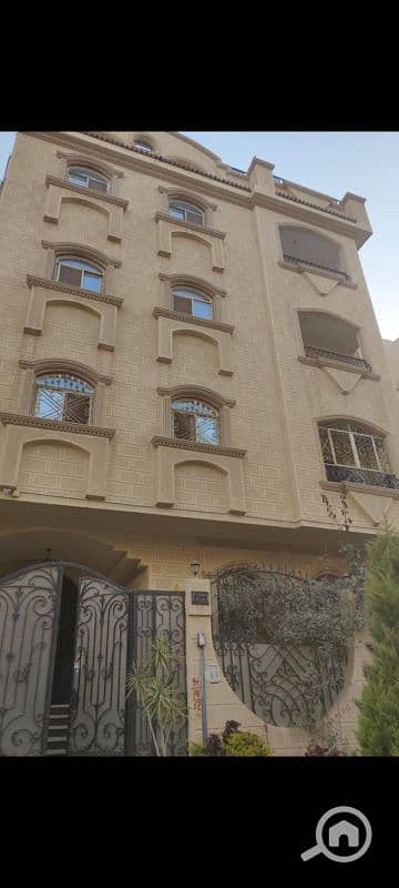 Residential Land for Sale in 6th of October, Giza - عماره للبيع في 71 فدان جنوب الاحياء