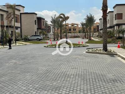 4 Bedroom Townhouse for Sale in New Cairo, Cairo - f93a80fe-ea93-4a3c-9d0c-46b7bc62a26f. jpg