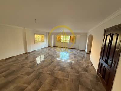 3 Bedroom Apartment for Rent in 6th of October, Giza - IMG-20250728-WA0114. jpg