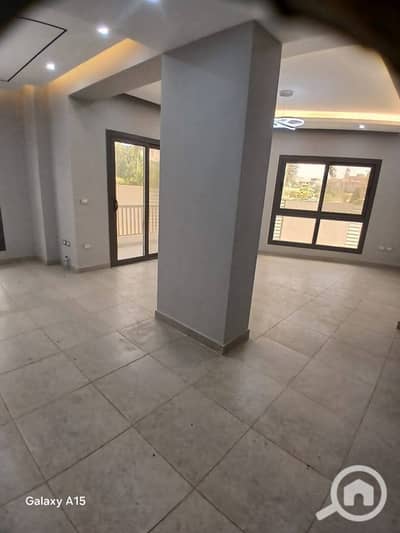 شقة 4 غرف نوم للايجار في القاهرة الجديدة، القاهرة - WhatsApp Image 2025-08-13 at 9.13. 39 PM. jpeg