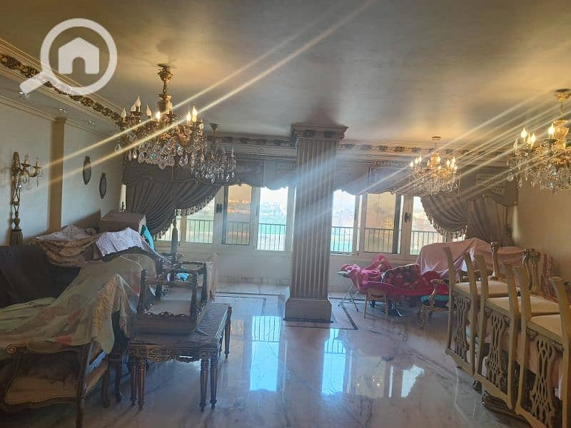 للرفاهيه عنوان وعنوانا المشايه شقه 250م علئ النيل