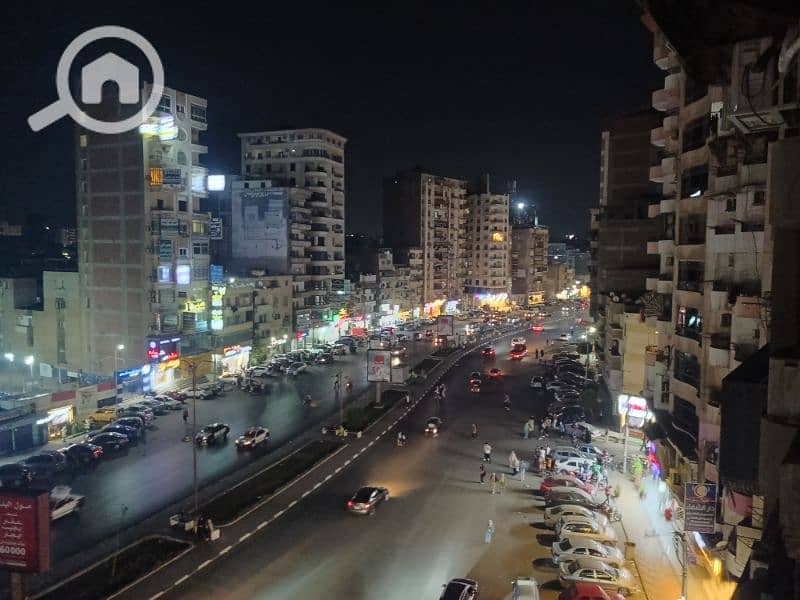 شقه لليع 240م في شارع الجيش الرئيسي